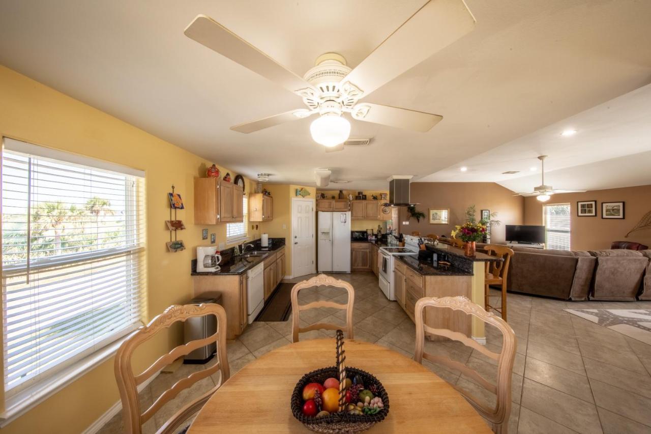 Entertain&Relax at our Beach Home - Pet Friendly Galveston Exterior foto