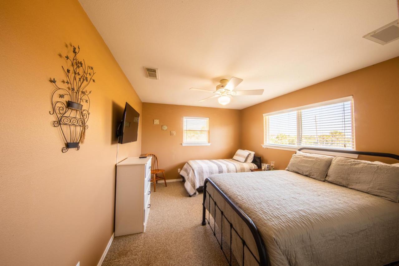 Entertain&Relax at our Beach Home - Pet Friendly Galveston Exterior foto